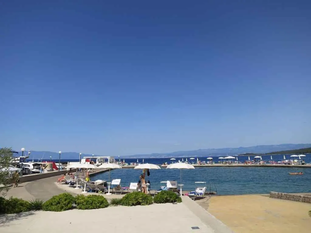 Apartment In Malinska/Insel Krk 12762